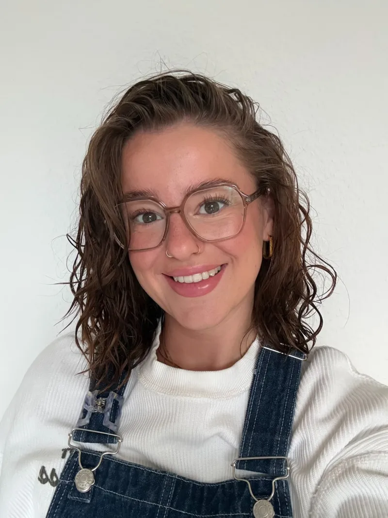 Larissa, Vertriebsmanagerin für Kundenbetreuung und ‑gewinnung